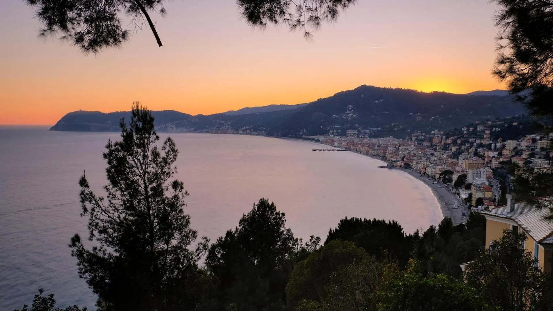Beach & Relax With Terrace - Happy Rentals Alassio Italy